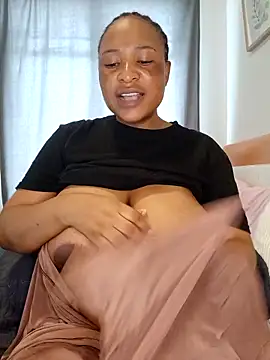 Snapshot of Sweetbxxx24 chatting on March 2026 09:48:01 AM Sweetbxxx24 online show from March 2026 09:48:01 AM