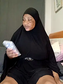 Snapshot of Sweetbxxx24 chatting on March 2026 10:49:02 PM Sweetbxxx24 online show from March 2026 10:49:02 PM