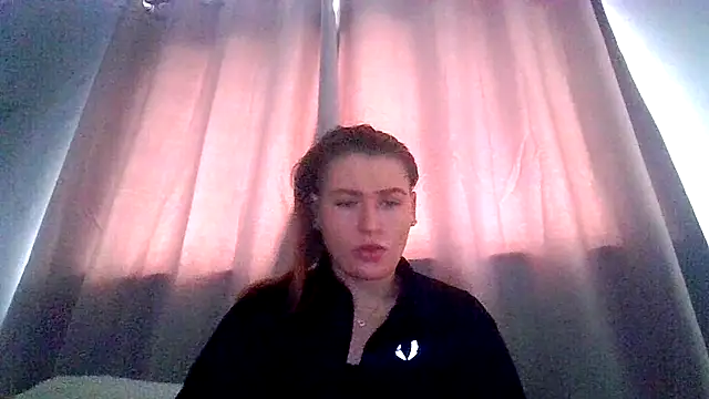 Snapshot of RUBY-ROSE-SWINGS chatting on October 2025 08:15:02 AM RUBY-ROSE-SWINGS online show from October 2025 08:15:02 AM