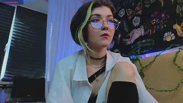 Snapshot of Miko_Meow chatting on July 2026 03:29:01 PM Miko Meow online show from July 2026 03:29:01 PM