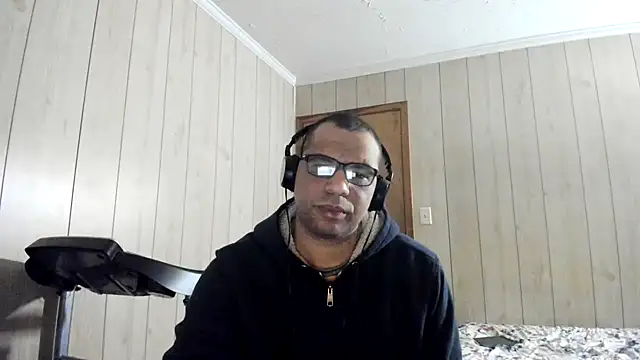 NaturalBeautyQueen online show from July 2026 02:01:01 PM