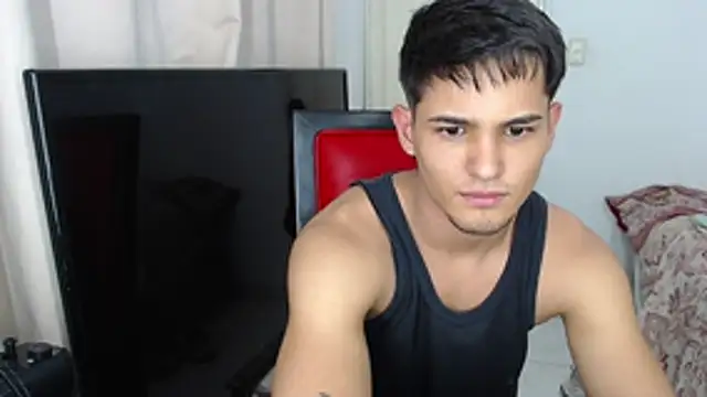 Alex mojica online show from November 2025 05:08:02 AM