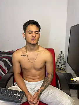 Alex mojica online show from February 2026 07:51:01 AM