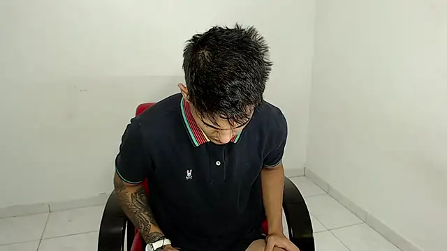 Alex mojica online show from March 2026 06:43:02 AM