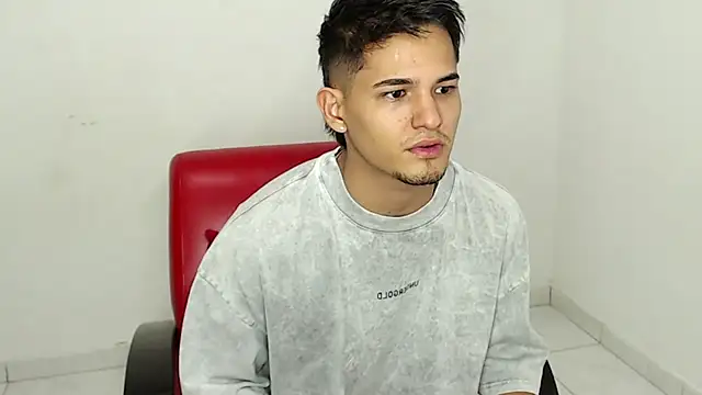 Alex mojica online show from March 2026 06:06:01 AM