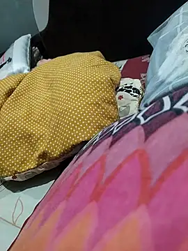 Snapshot of Mumuska chatting on November 2025 05:25:02 PM Mumuska online show from November 2025 05:25:02 PM