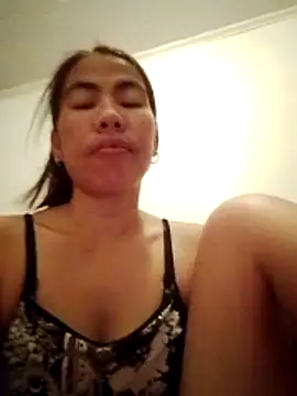 Snapshot of Deliciousgirl14 chatting on April 2026 05:54:01 PM Deliciousgirl14 online show from April 2026 05:54:01 PM