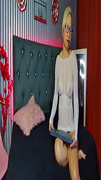 geminis milf online show from October 2025 06:50:01 PM