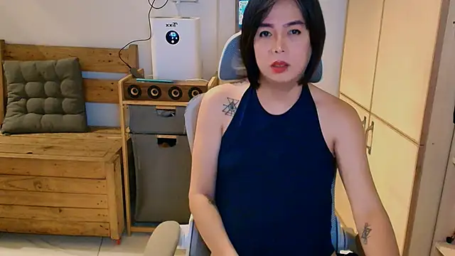 Snapshot of moriliciousxxx chatting on October 2025 12:53:01 AM moriliciousxxx online show from October 2025 12:53:01 AM