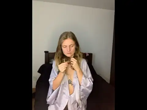 andyzuzka online show from January 2026 09:05:02 PM