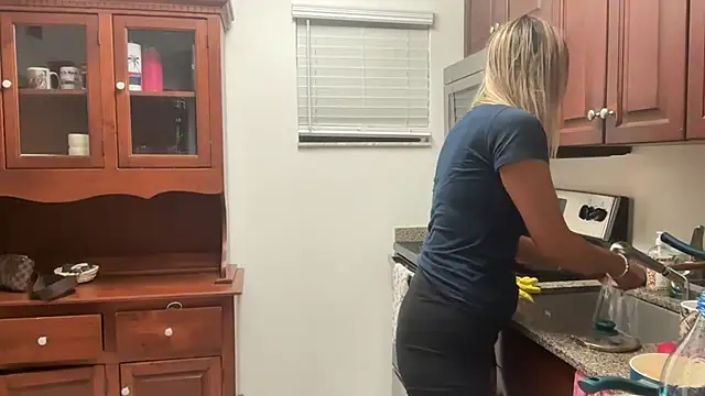 prettyykitty22 online show from November 2025 12:35:02 AM