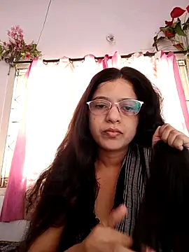 Snapshot of thanusi_2 chatting on September 2025 06:03:01 AM thanusi 2 online show from September 2025 06:03:01 AM