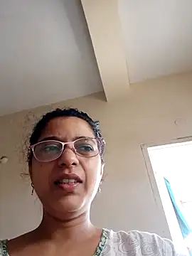 Snapshot of thanusi_2 chatting on September 2025 06:37:02 AM thanusi 2 online show from September 2025 06:37:02 AM