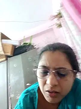 Snapshot of thanusi_2 chatting on September 2025 04:23:01 PM thanusi 2 online show from September 2025 04:23:01 PM