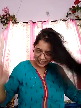 Snapshot of thanusi_2 chatting on September 2025 05:23:02 AM thanusi 2 online show from September 2025 05:23:02 AM