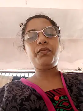 Snapshot of thanusi_2 chatting on October 2025 06:32:02 AM thanusi 2 online show from October 2025 06:32:02 AM