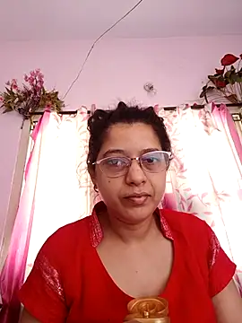 Snapshot of thanusi_2 chatting on October 2025 07:07:02 AM thanusi 2 online show from October 2025 07:07:02 AM