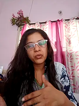 Snapshot of thanusi_2 chatting on October 2025 10:05:02 AM thanusi 2 online show from October 2025 10:05:02 AM