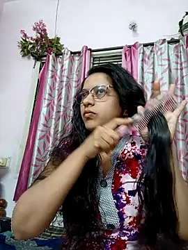 Snapshot of thanusi_2 chatting on November 2025 12:47:01 PM thanusi 2 online show from November 2025 12:47:01 PM