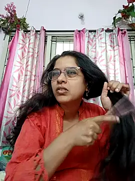 Snapshot of thanusi_2 chatting on November 2025 11:40:02 AM thanusi 2 online show from November 2025 11:40:02 AM