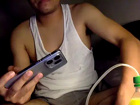 Snapshot of HFhnoiboy chatting on November 2025 03:22:02 PM HFhnoiboy online show from November 2025 03:22:02 PM