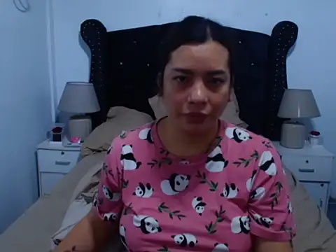 AnnaMedina05 online show from February 2026 10:47:02 PM