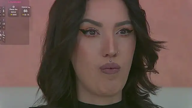 Snapshot of EnyaHazell chatting on September 2025 06:13:02 PM EnyaHazell online show from September 2025 06:13:02 PM