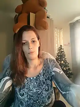 Mila Luciphya online show from December 2025 02:37:02 PM