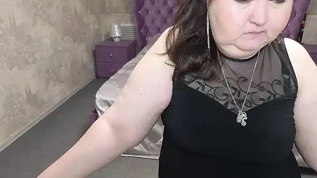 Eloisa Eliot online show from October 2025 02:15:02 PM