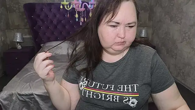 Eloisa Eliot online show from November 2025 04:17:01 PM