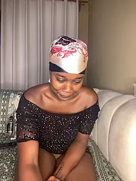 TinaFavourite online show from October 2025 03:20:02 PM