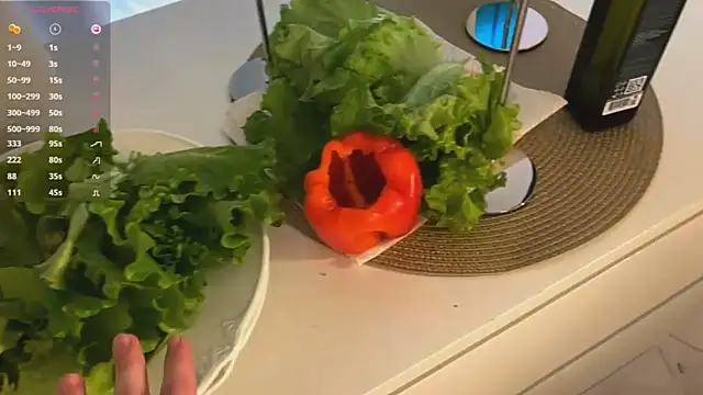 Snapshot of GabiMeshuggah chatting on November 2025 09:37:02 PM GabiMeshuggah online show from November 2025 09:37:02 PM