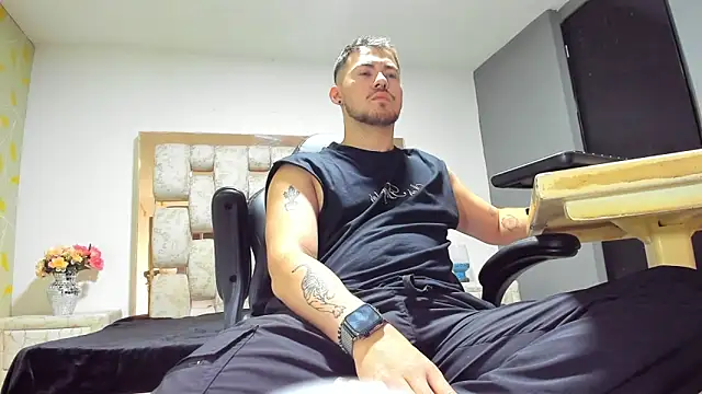 Snapshot of BrunoWalkerr chatting on September 2025 12:54:02 PM BrunoWalkerr online show from September 2025 12:54:02 PM