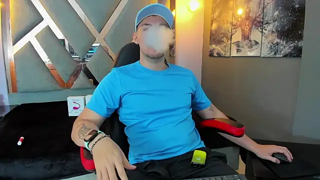 Snapshot of BrunoWalkerr chatting on October 2025 12:48:02 PM BrunoWalkerr online show from October 2025 12:48:02 PM