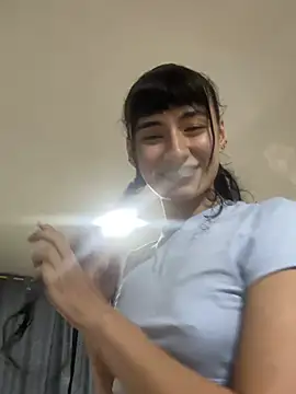 Snapshot of Alynn_Bri_ chatting on March 2026 02:04:01 AM Alynn Bri online show from March 2026 02:04:01 AM