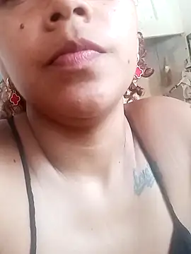 Daila Lucia online show from September 2025 09:04:01 PM