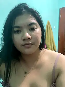 Snapshot of Sweetangelxx19 chatting on September 2025 06:30:01 PM Sweetangelxx19 online show from September 2025 06:30:01 PM