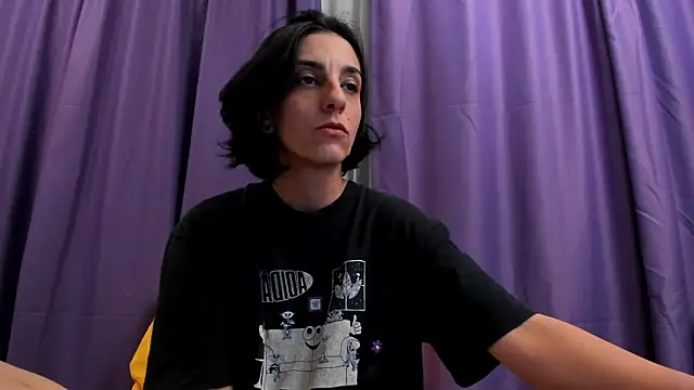 Snapshot of Nat_AshaXo chatting on October 2025 02:02:01 PM Nat AshaXo online show from October 2025 02:02:01 PM