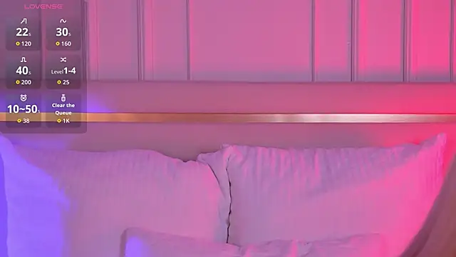 Snapshot of VelvetHell chatting on October 2025 03:37:01 AM VelvetHell online show from October 2025 03:37:01 AM