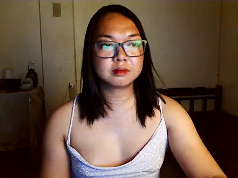 Trishme online show from October 2025 03:45:01 PM