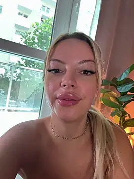 Snapshot of Sandra_Jo chatting on July 2026 07:23:02 AM Sandra Jo online show from July 2026 07:23:02 AM