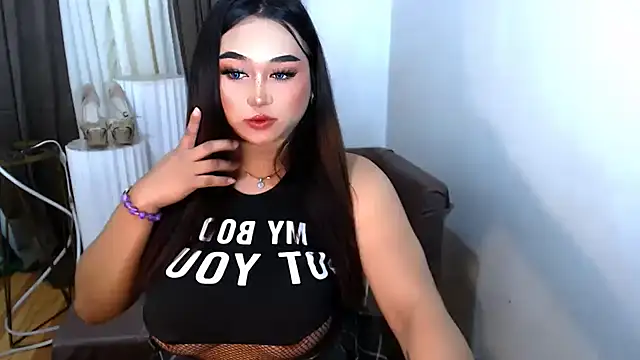 Lilly-lou online show from February 2026 04:13:01 PM