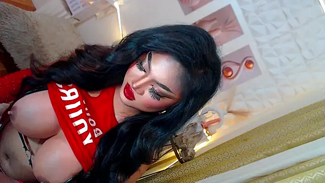 Lilly-lou online show from May 2026 06:01:01 PM