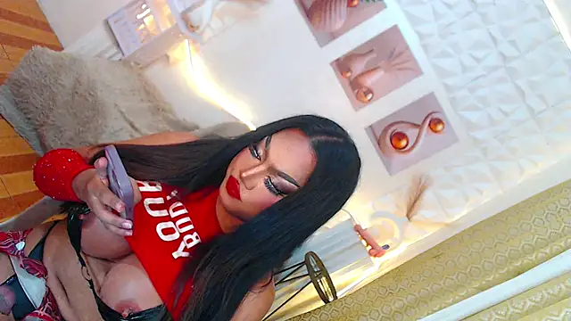 Lilly-lou online show from May 2026 04:58:02 PM