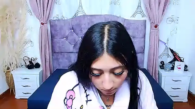 Snapshot of Wendy-13 chatting on October 2025 11:09:02 AM Wendy-13 online show from October 2025 11:09:02 AM