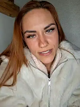 SlimBellaa online show from October 2025 07:35:02 PM