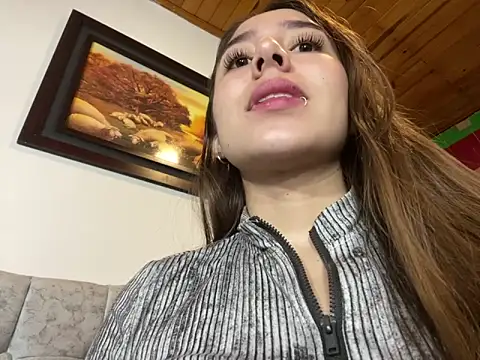 Snapshot of SweetMaddiee_ chatting on November 2025 03:51:01 AM SweetMaddiee online show from November 2025 03:51:01 AM