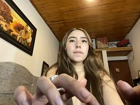 Snapshot of SweetMaddiee_ chatting on November 2025 10:41:02 PM SweetMaddiee online show from November 2025 10:41:02 PM