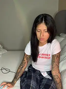 mrskarmaa online show from September 2025 09:25:02 PM