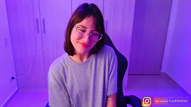 Snapshot of Yulienneg chatting on October 2025 12:05:02 AM Yulienneg online show from October 2025 12:05:02 AM